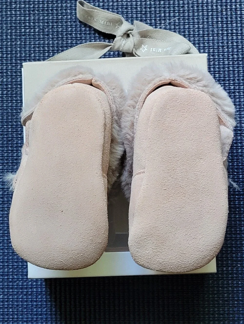 Baby Faux-Fur Trim Booties -size 1.5(3.8